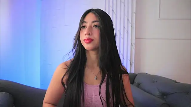 Snapshot of charlotterusso chatting on 11.15.25 charlotterusso online show from 11.15.25