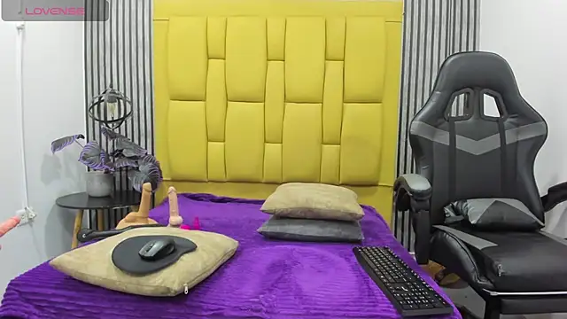 bryonycutee online show from 10.16.25