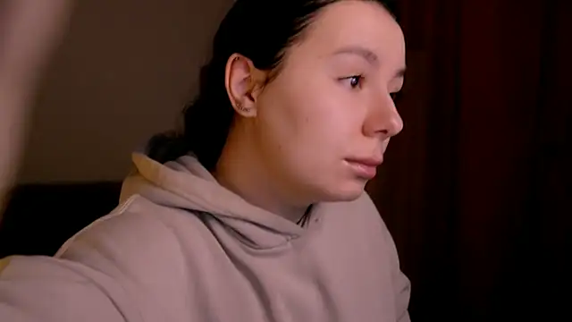 Snapshot of Di_na_Bell chatting on 03.03.26 Di na Bell online show from 03.03.26