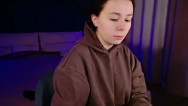 Snapshot of Di_na_Bell chatting on 03.27.26 Di na Bell online show from 03.27.26