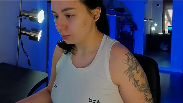 Snapshot of Di_na_Bell chatting on 04.07.26 Di na Bell online show from 04.07.26