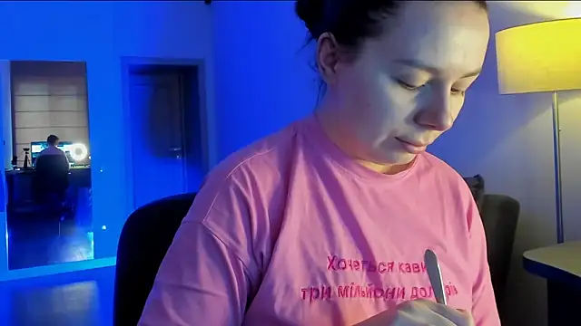 Snapshot of Di_na_Bell chatting on 04.09.26 Di na Bell online show from 04.09.26