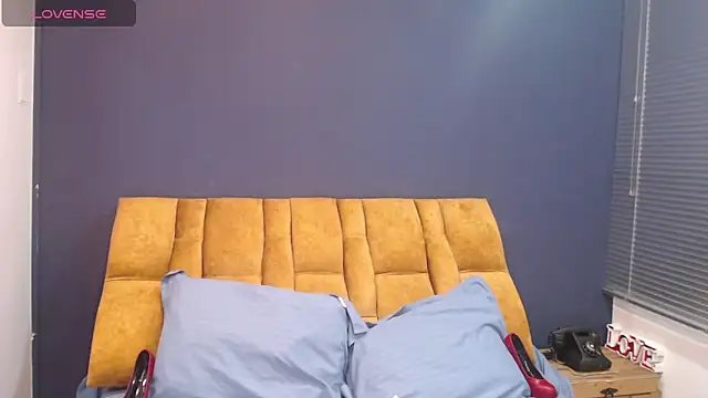 KendraaSimons online show from 11.21.25