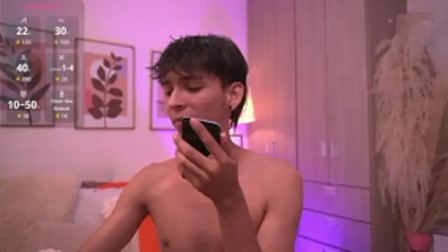 Snapshot of Sebas_cat chatting on 12.18.25 Sebas cat online show from 12.18.25