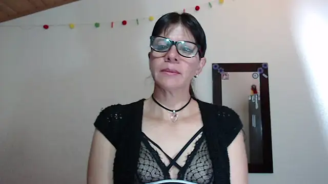 martina 27 online show from 10.20.25