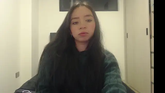 meretriz24 online show from 10.17.25