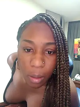 MONIQUE-LAMOUR online show from 03.04.26