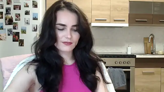 Silviaa a online show from 12.04.25