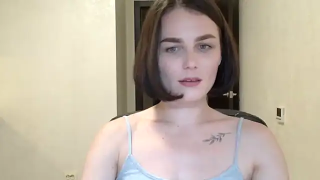 Snapshot of Silviaa_a chatting on 06.21.26 Silviaa a online show from 06.21.26