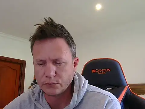 TroyDieselXXX online show from 01.10.26