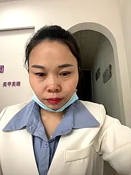 Snapshot of xlj4523 chatting on 10.27.25 xlj4523 online show from 10.27.25