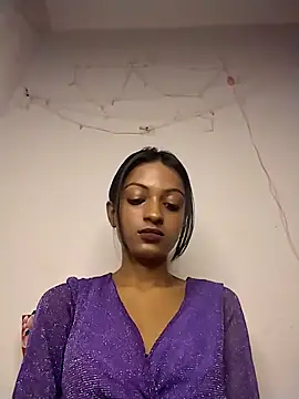 Your-Kitkat online show from 12.13.25