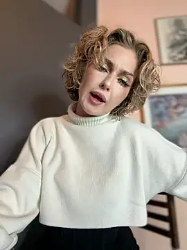 Snapshot of KellyKeler chatting on 11.13.25 KellyKeler online show from 11.13.25