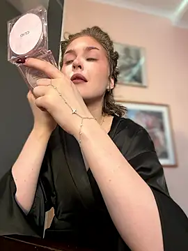 Snapshot of KellyKeler chatting on 01.16.26 KellyKeler online show from 01.16.26