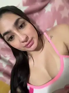 Snapshot of JasmineRhodes chatting on 04.01.26 JasmineRhodes online show from 04.01.26