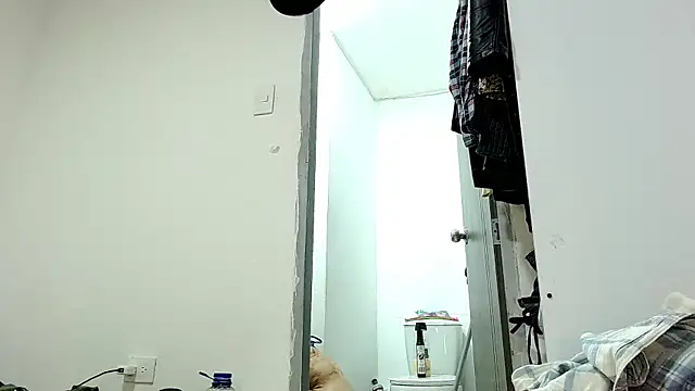 saara johnson496 online show from 11.13.25