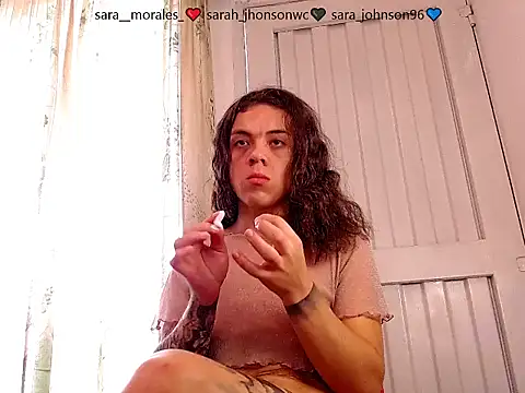 saara johnson496 online show from 12.04.25