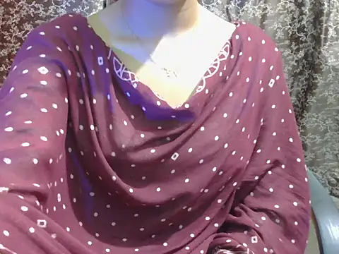 Snapshot of lovely_soniya chatting on 05.20.26 lovely soniya online show from 05.20.26