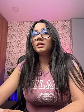 Snapshot of Michelle_Zoe chatting on 06.26.26 Michelle Zoe online show from 06.26.26
