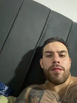 Snapshot of Ades_Lowe chatting on 11.08.25 Ades Lowe online show from 11.08.25