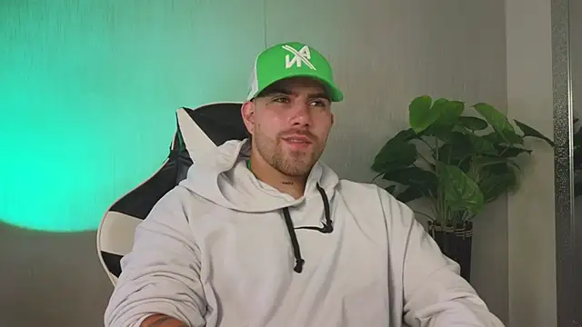 Snapshot of Ades_Lowe chatting on 11.24.25 Ades Lowe online show from 11.24.25