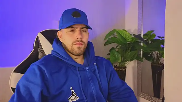 Snapshot of Ades_Lowe chatting on 11.30.25 Ades Lowe online show from 11.30.25