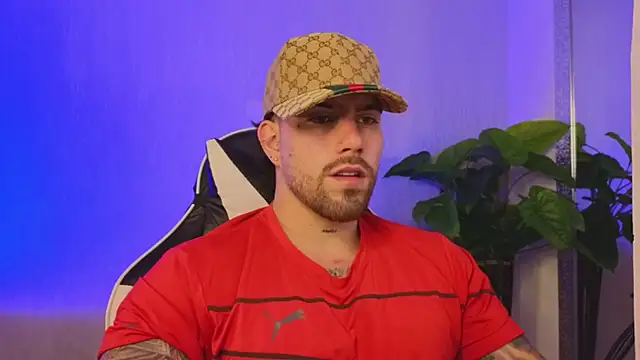 Snapshot of Ades_Lowe chatting on 12.23.25 Ades Lowe online show from 12.23.25