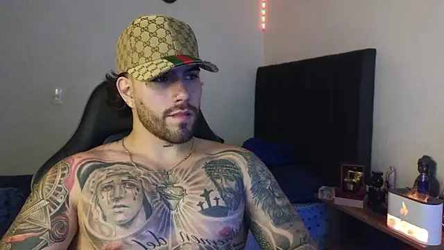 Snapshot of Ades_Lowe chatting on 02.02.26 Ades Lowe online show from 02.02.26