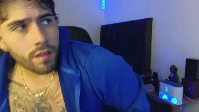 Snapshot of Ades_Lowe chatting on 02.06.26 Ades Lowe online show from 02.06.26