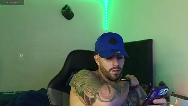 Snapshot of Ades_Lowe chatting on 02.18.26 Ades Lowe online show from 02.18.26