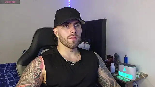 Snapshot of Ades_Lowe chatting on 02.28.26 Ades Lowe online show from 02.28.26