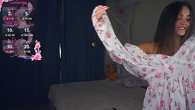 LoraDavi online show from 11.07.25