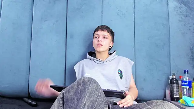 Megan Thompson  online show from 03.28.26