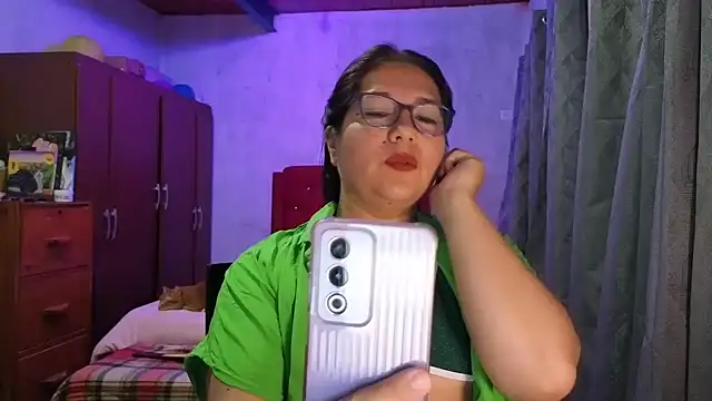 scarlett widow  online show from 03.18.26