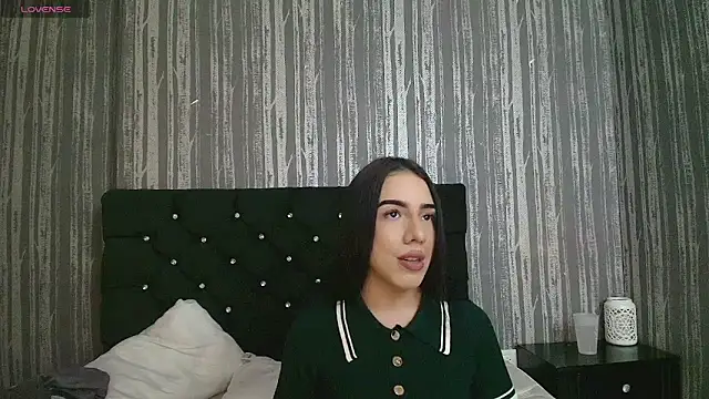 Snapshot of Alicee_Moonn chatting on 05.30.26 Alicee Moonn online show from 05.30.26