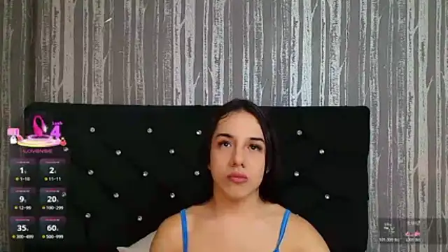 Snapshot of Alicee_Moonn chatting on 06.07.26 Alicee Moonn online show from 06.07.26