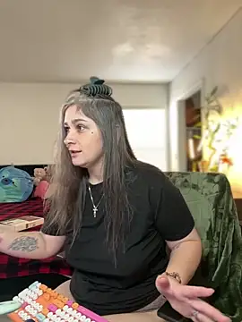 Alix Valentine online show from 01.05.26