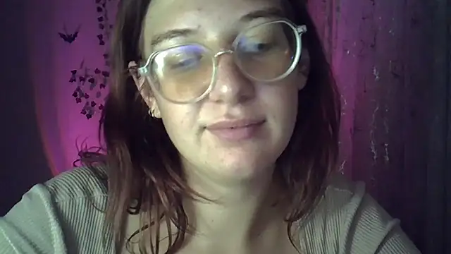 Lily Ember online show from 10.23.25