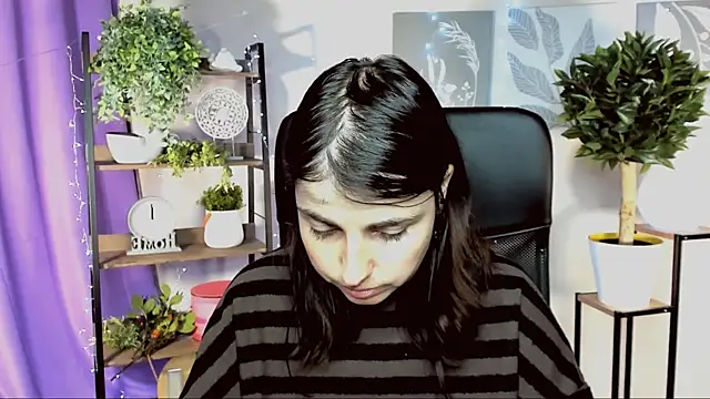 Snapshot of MartaEdams chatting on 03.16.26 MartaEdams online show from 03.16.26