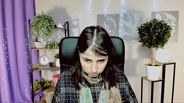 Snapshot of MartaEdams chatting on 03.19.26 MartaEdams online show from 03.19.26