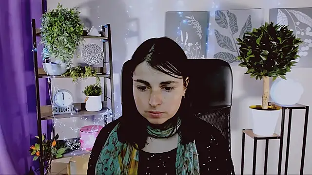 Snapshot of MartaEdams chatting on 04.16.26 MartaEdams online show from 04.16.26