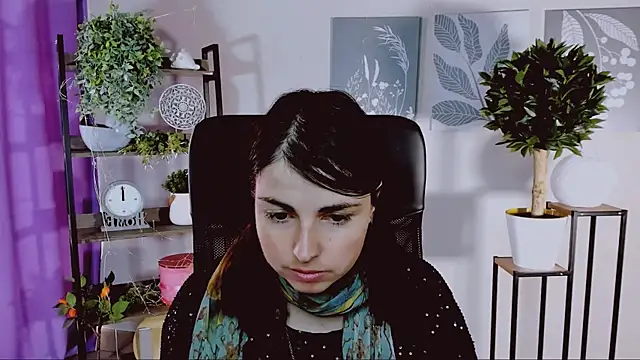 Snapshot of MartaEdams chatting on 04.21.26 MartaEdams online show from 04.21.26