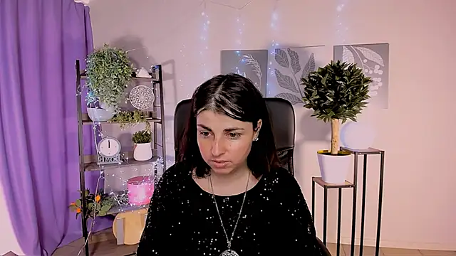 Snapshot of MartaEdams chatting on 05.27.26 MartaEdams online show from 05.27.26