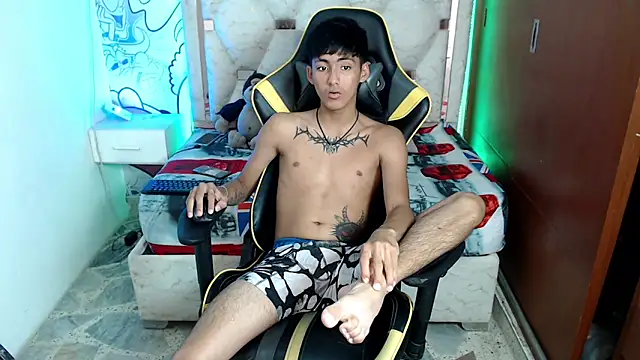 Snapshot of yiisu_ chatting on 10.15.25 yiisu  online show from 10.15.25