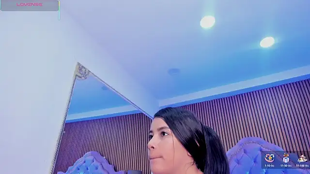 SelenaStonne online show from 10.18.25