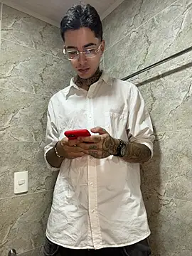 samm4044 online show from 10.26.25