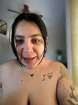 Snapshot of victoria_amatista_ chatting on 11.02.25 victoria amatista online show from 11.02.25