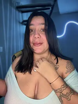 Snapshot of victoria_amatista_ chatting on 11.23.25 victoria amatista online show from 11.23.25