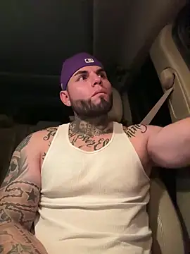 Snapshot of crazybarber69 chatting on 12.02.25 crazybarber69 online show from 12.02.25