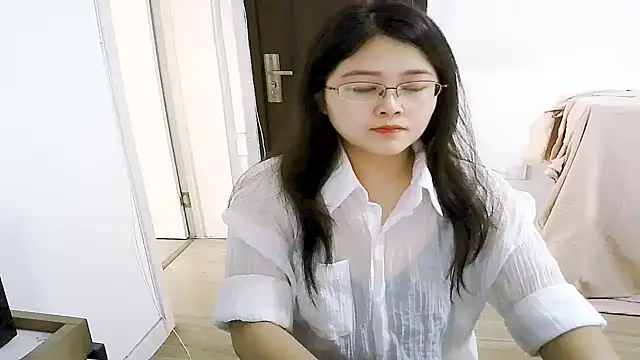 Snapshot of 98bunny chatting on 09.11.25 98bunny online show from 09.11.25